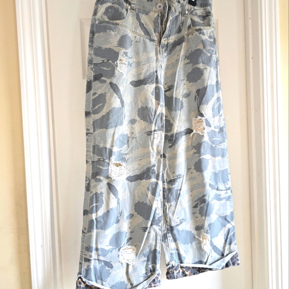 POL Wide Leg Camo Pants
